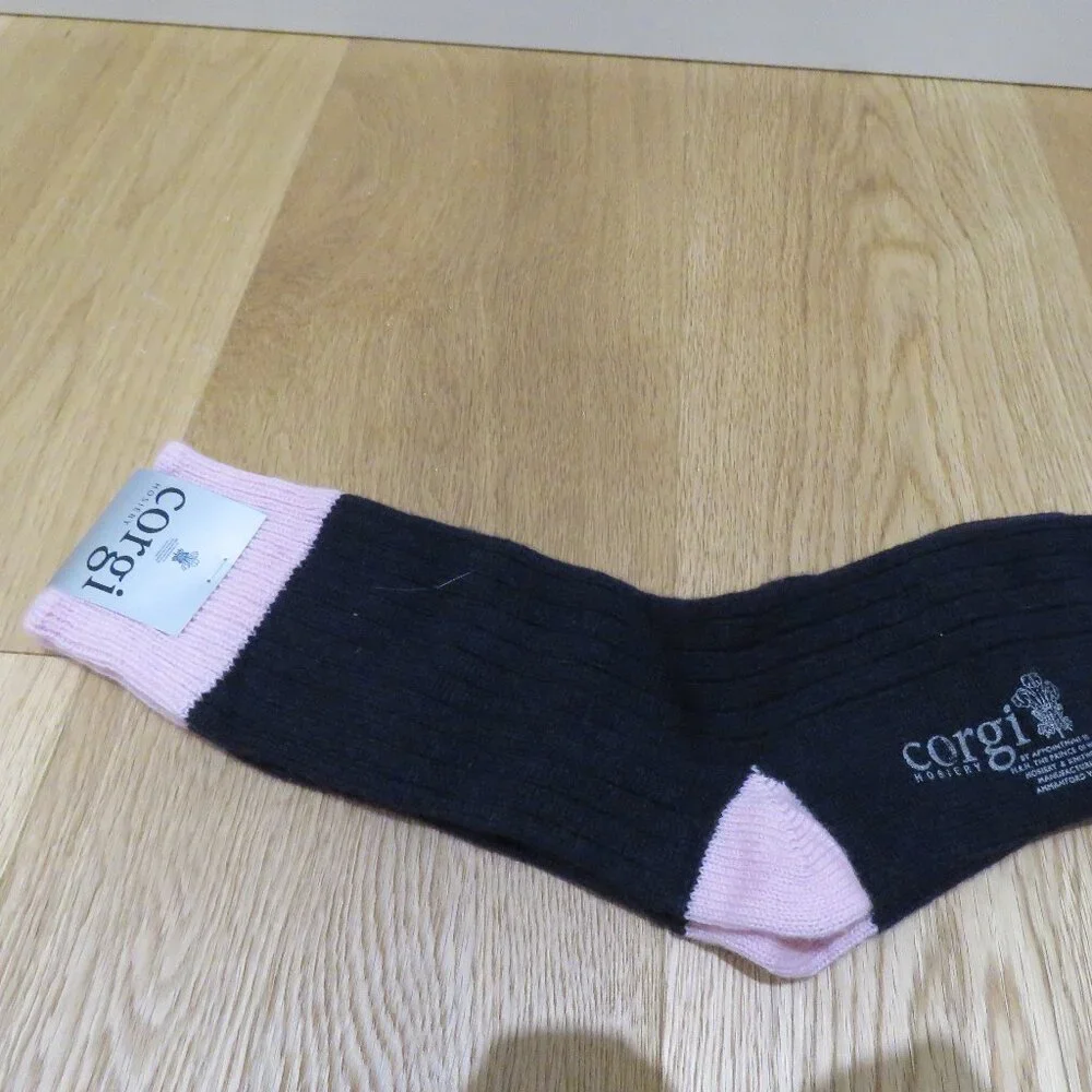 CORGI 100% Cashmere Ribbed Luxury House Socks in Navy Pink - Size Large NWT